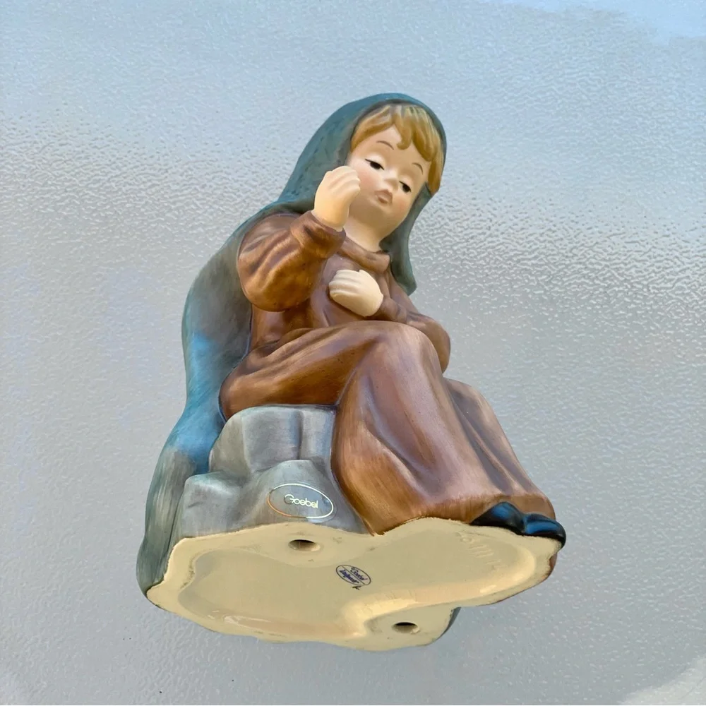 Goebel Weihnacht Signed Porcelain Nativity Figurines ~ Mary Joseph, Baby Jesus